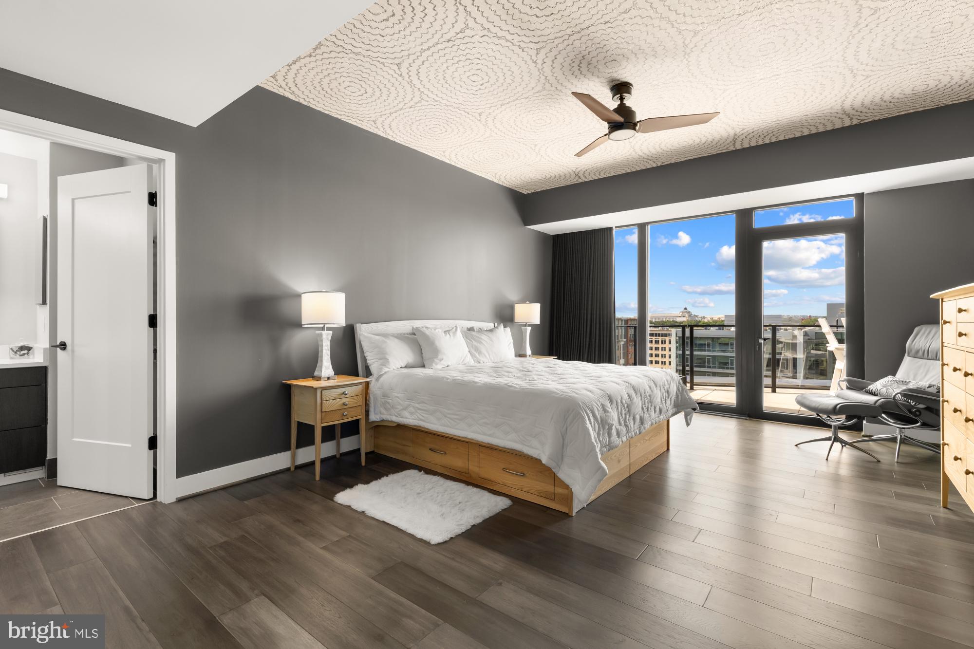 NAVY YARD - Residential