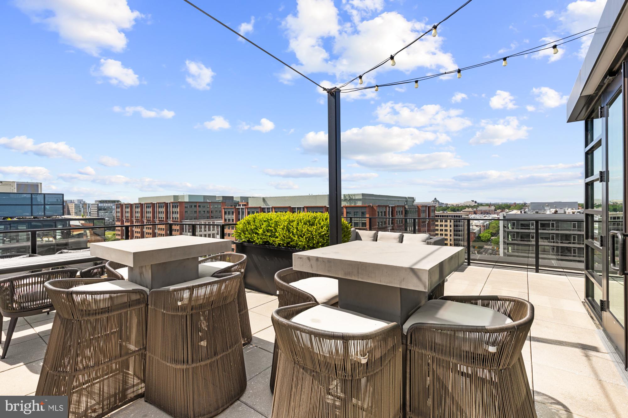 NAVY YARD - Residential