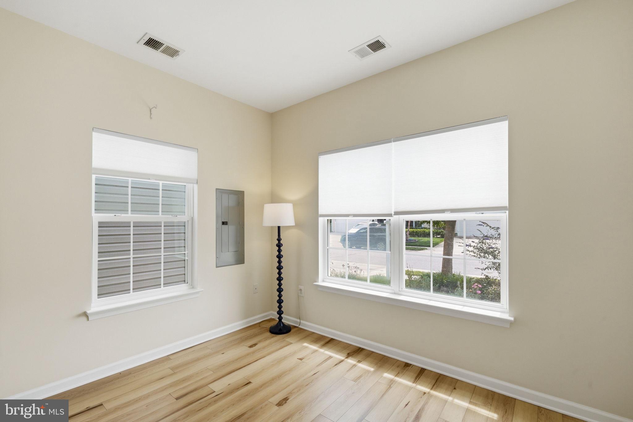 LAKELANDS AT EASTON - Residential