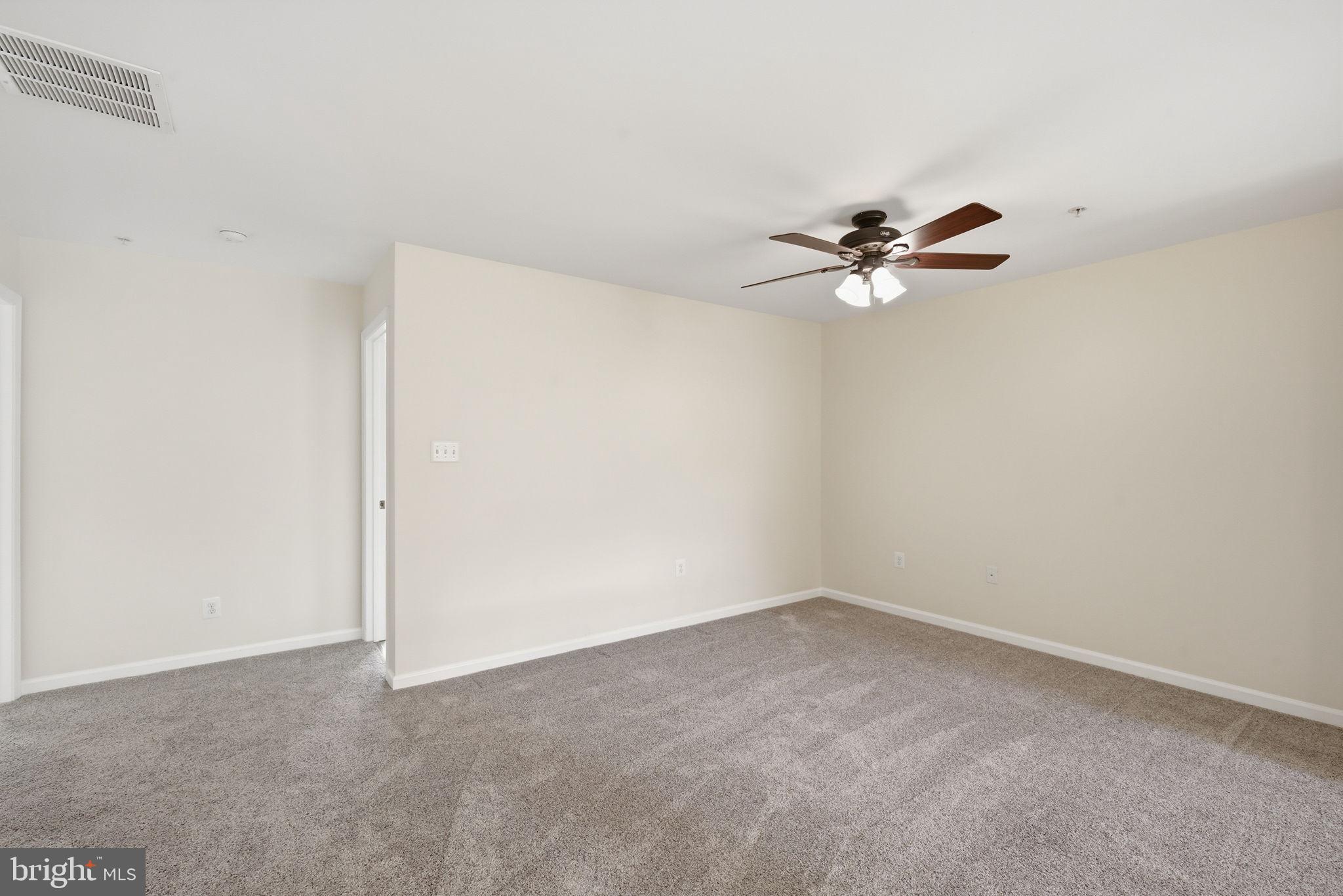 LAKELANDS AT EASTON - Residential