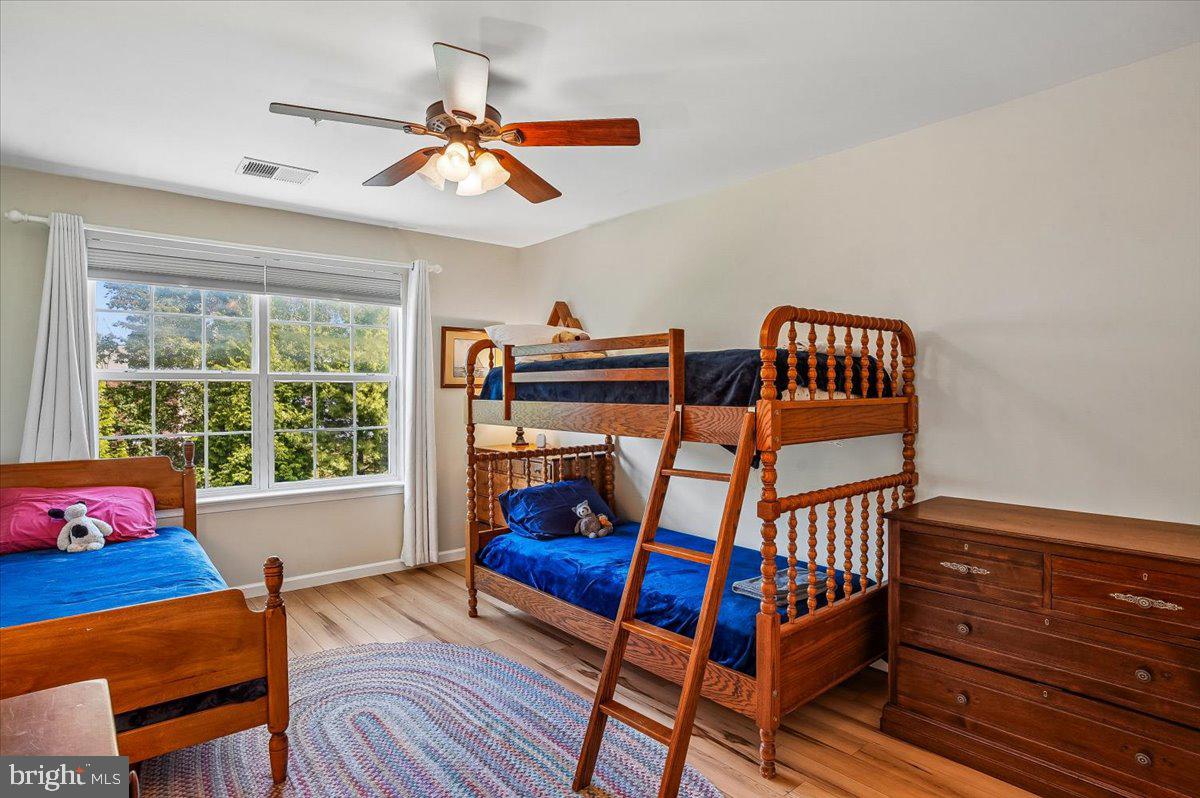 LAKELANDS AT EASTON - Residential