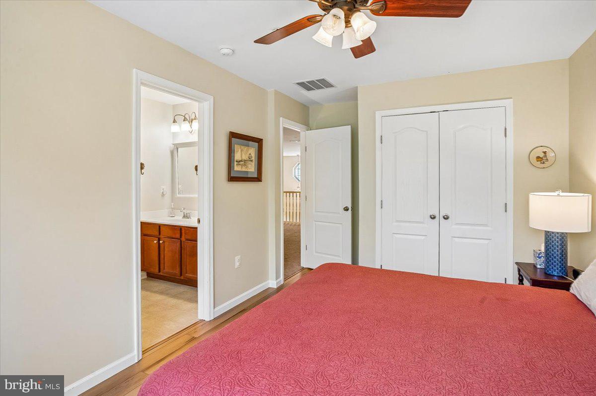 LAKELANDS AT EASTON - Residential