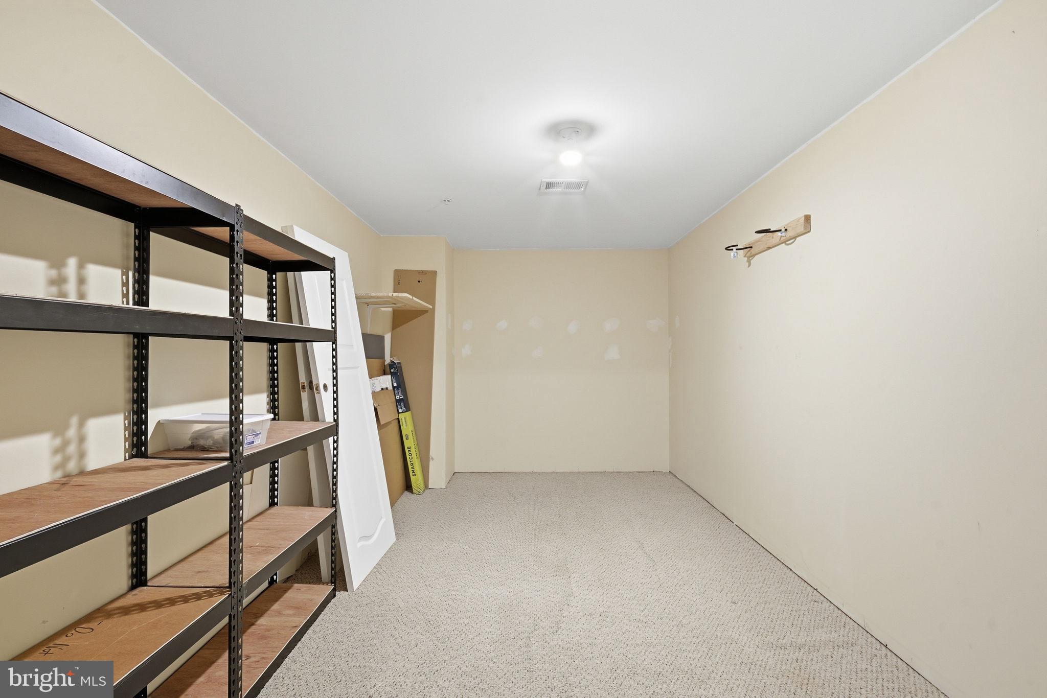 LAKELANDS AT EASTON - Residential