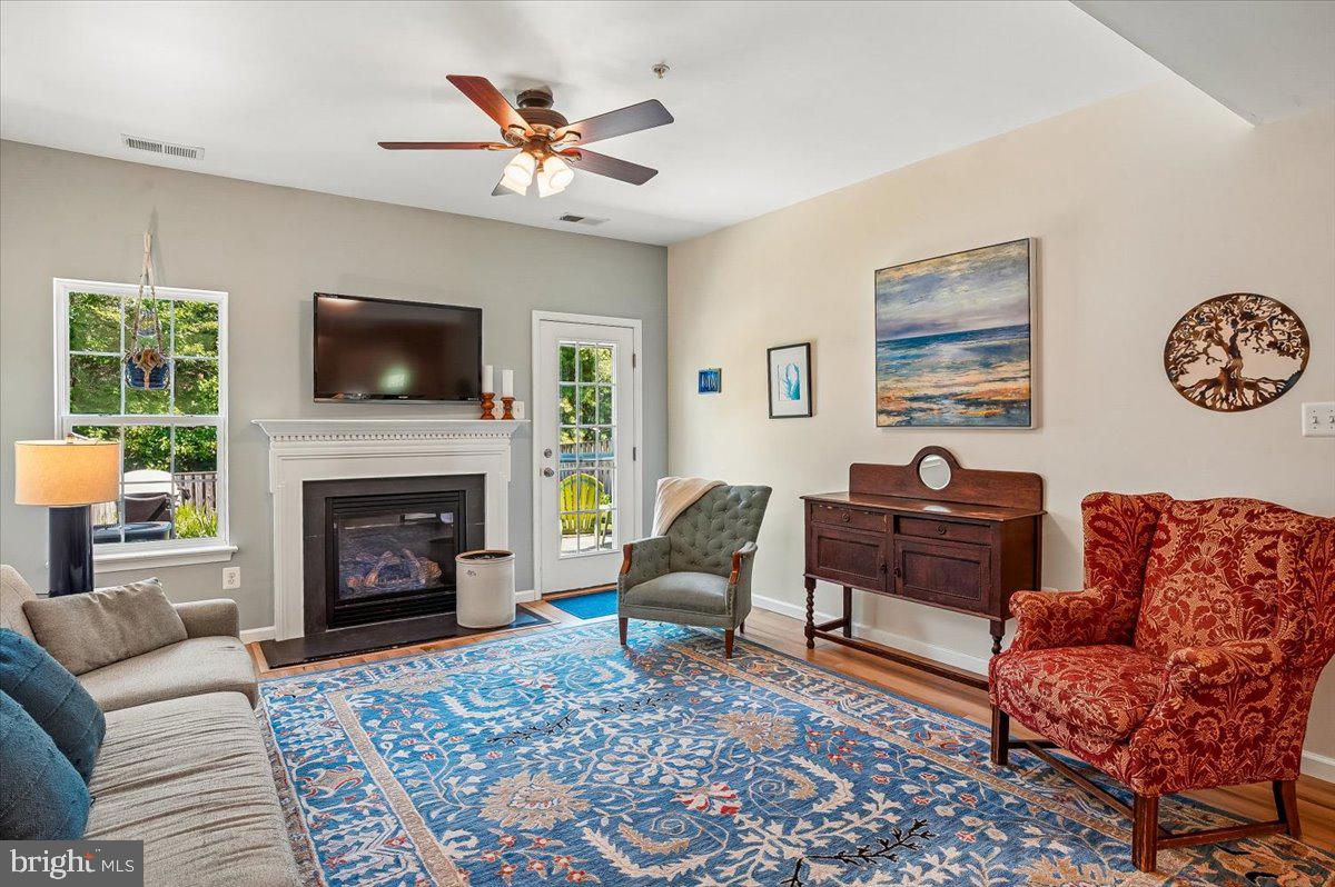 LAKELANDS AT EASTON - Residential