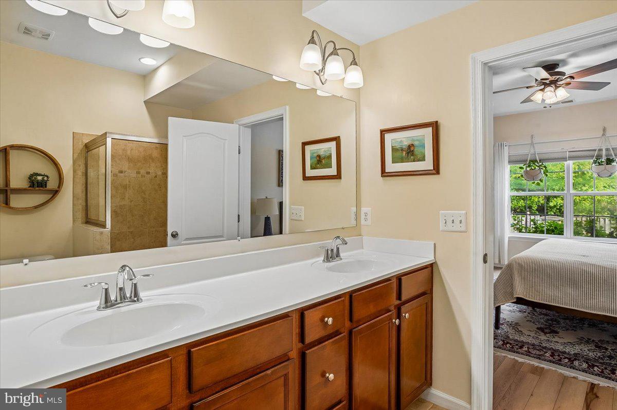LAKELANDS AT EASTON - Residential