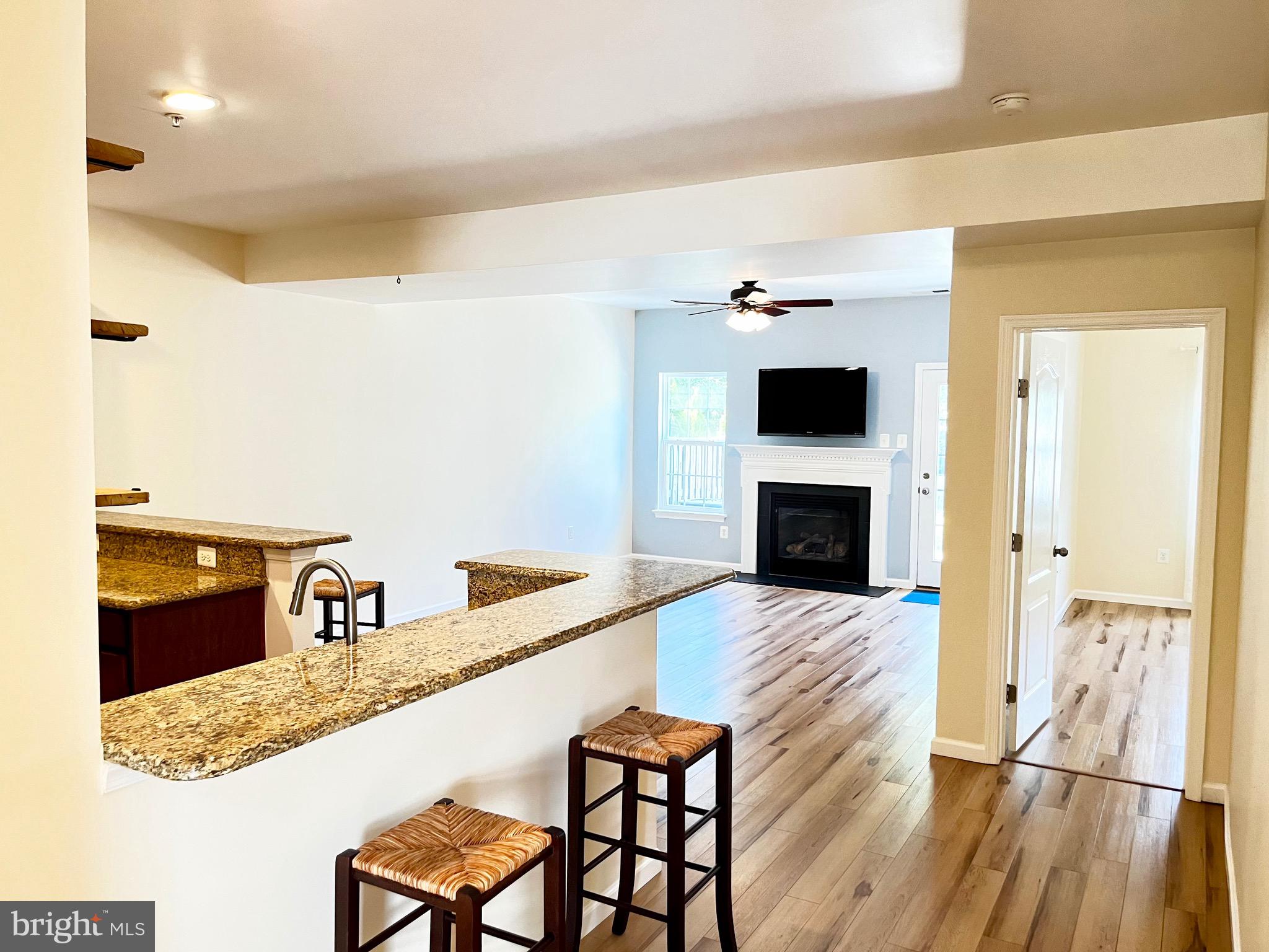 LAKELANDS AT EASTON - Residential