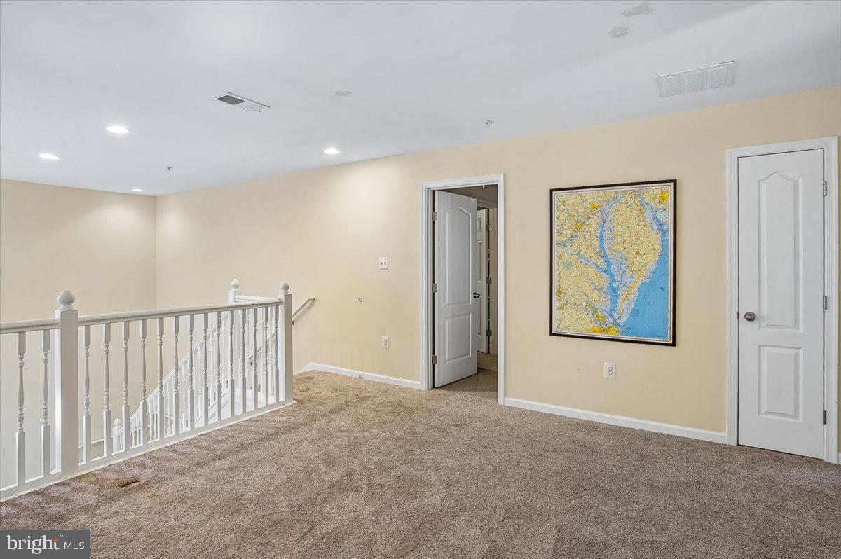 LAKELANDS AT EASTON - Residential