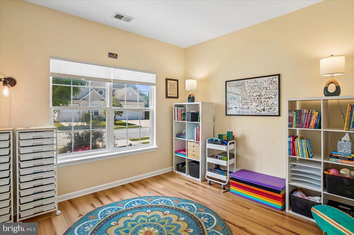 LAKELANDS AT EASTON - Residential