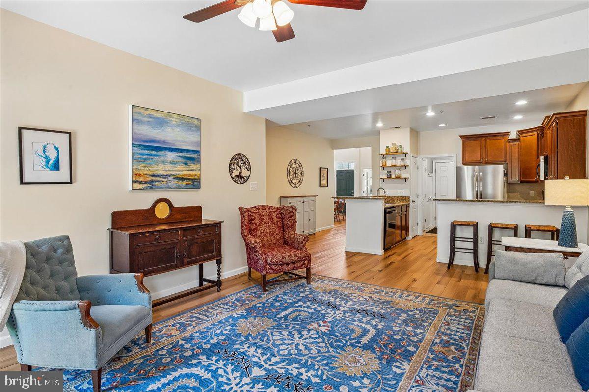 LAKELANDS AT EASTON - Residential