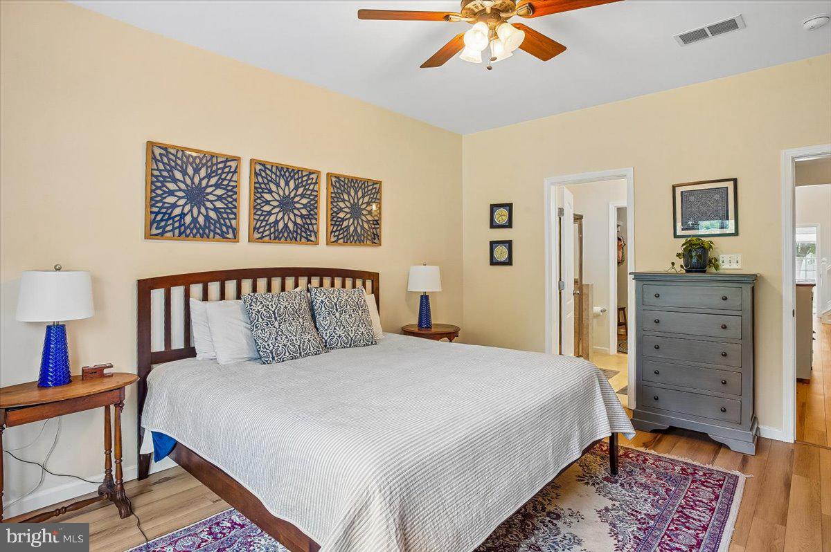 LAKELANDS AT EASTON - Residential