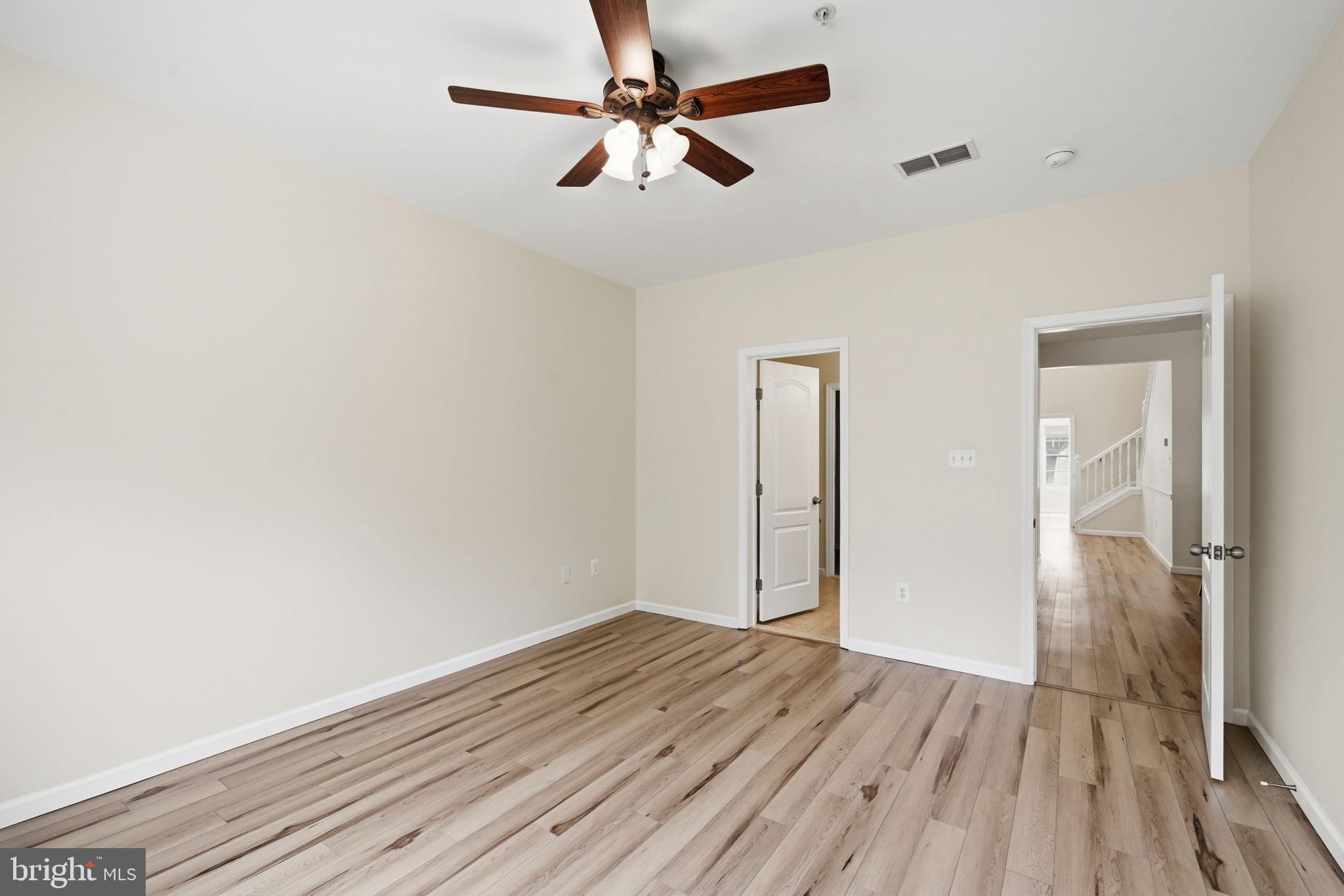 LAKELANDS AT EASTON - Residential