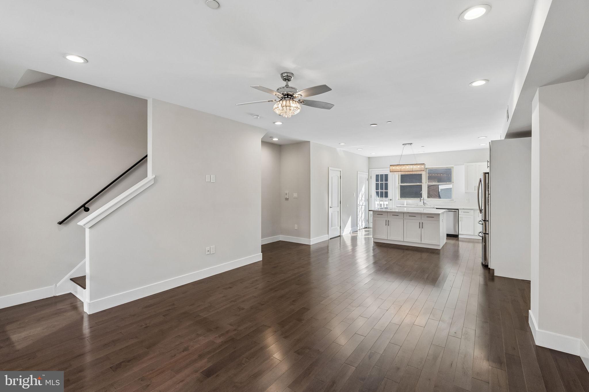 ROXBOROUGH - Residential