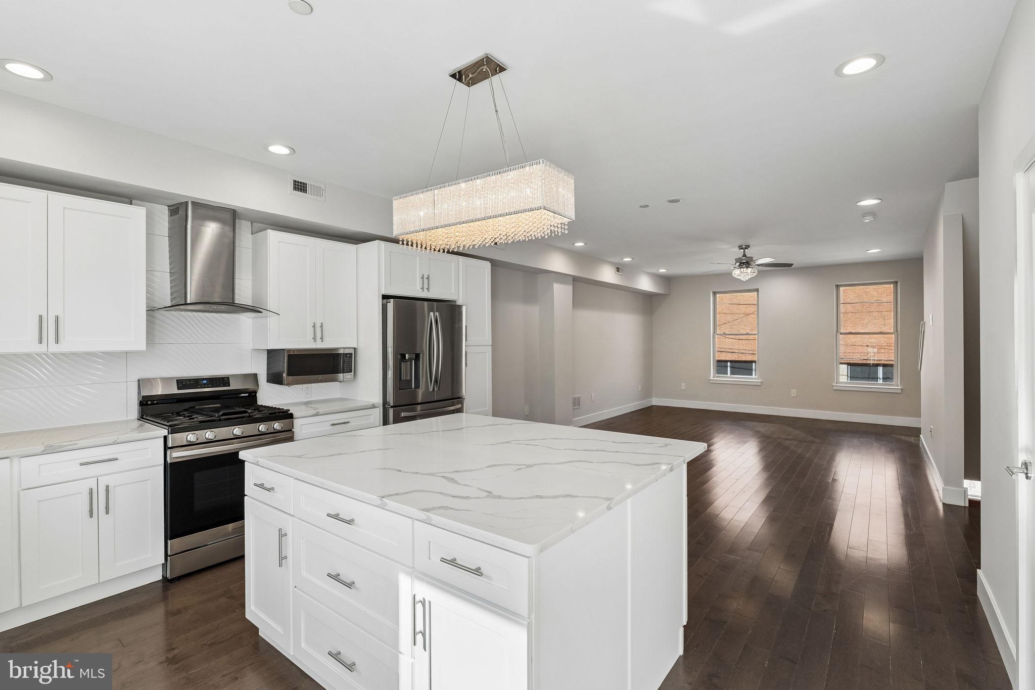 ROXBOROUGH - Residential