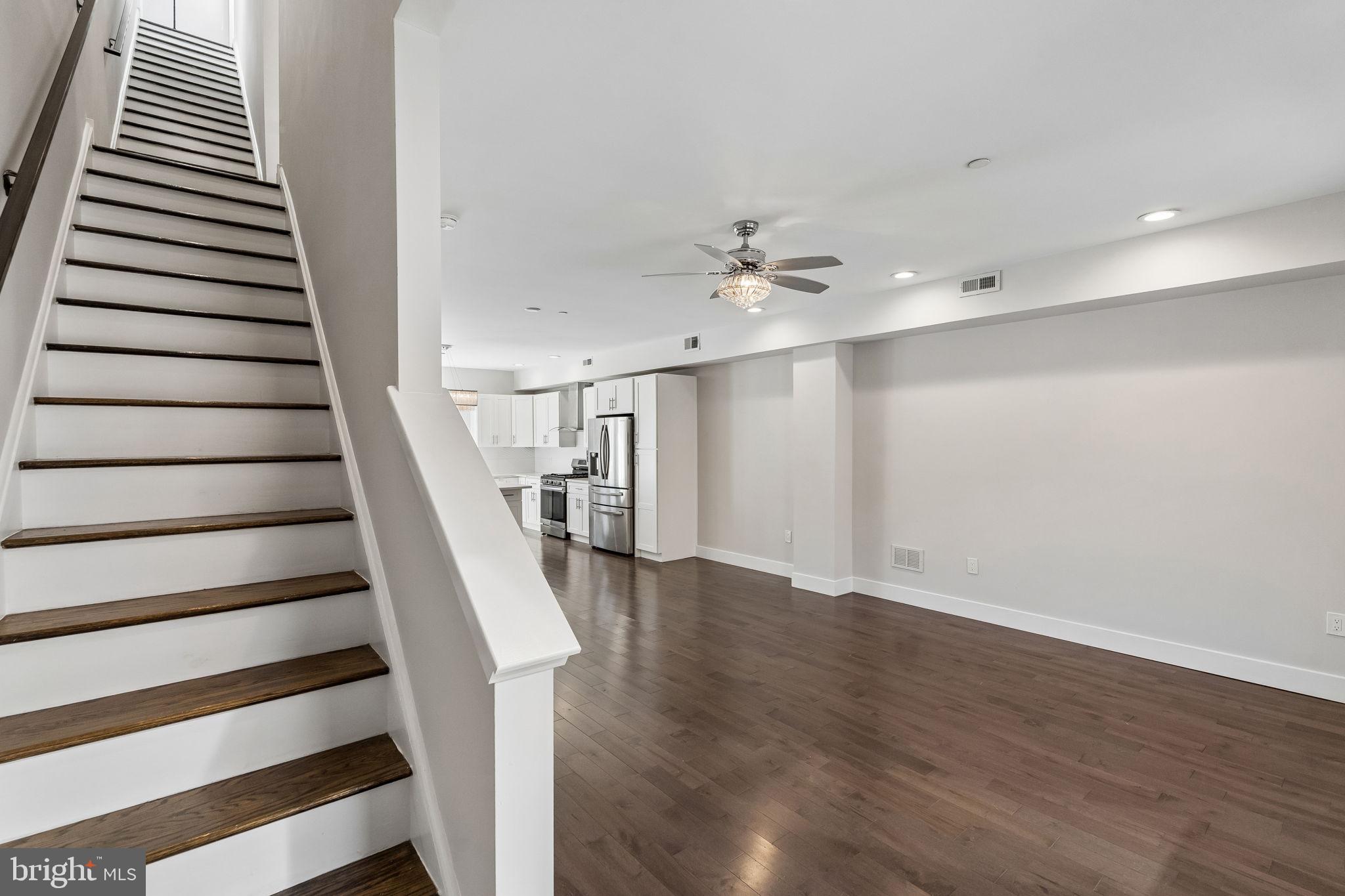ROXBOROUGH - Residential