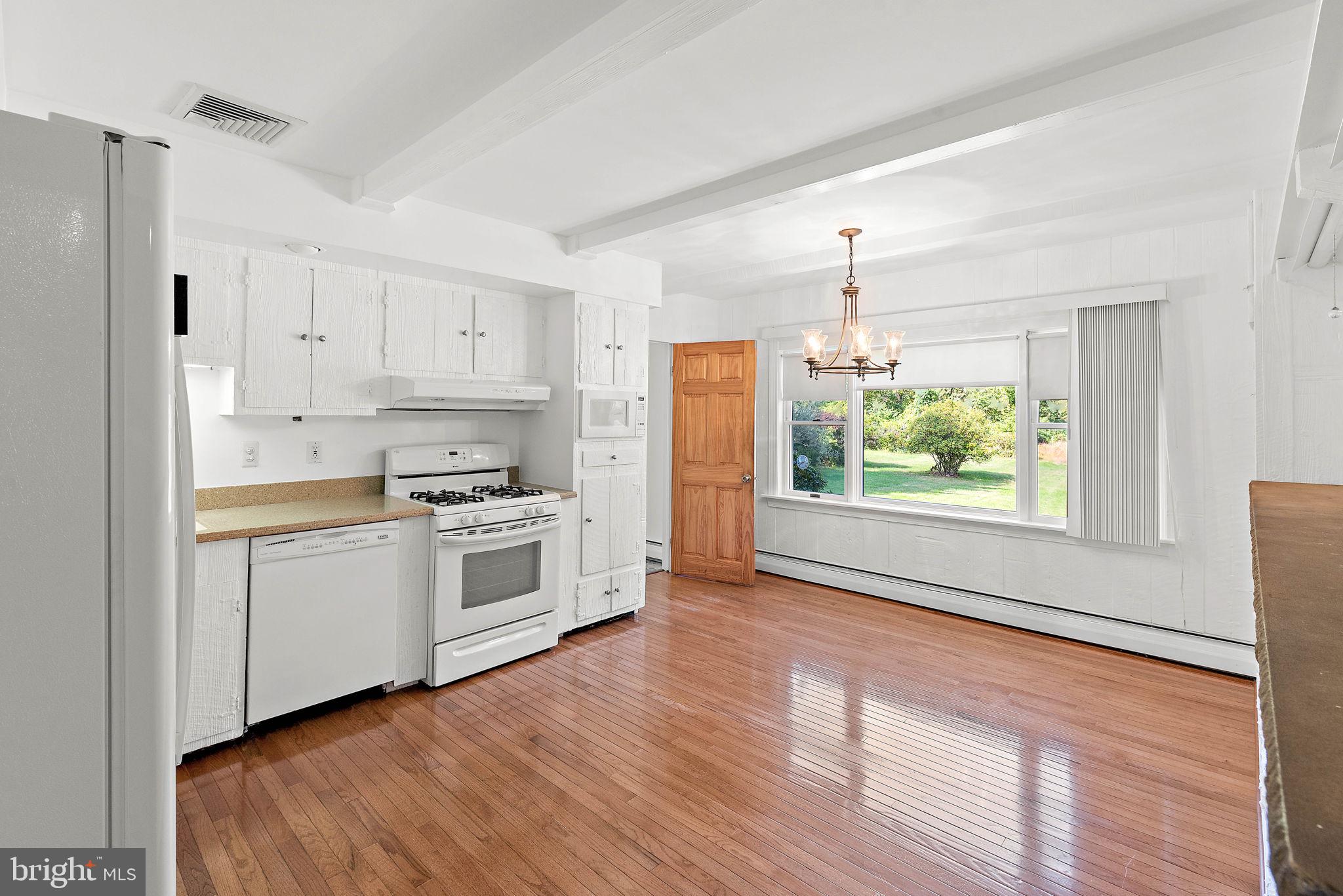 CHESTER VALLEY KNO - Residential