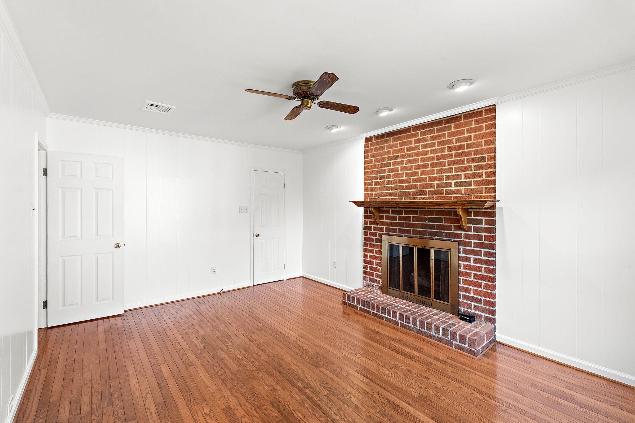 CHESTER VALLEY KNO - Residential