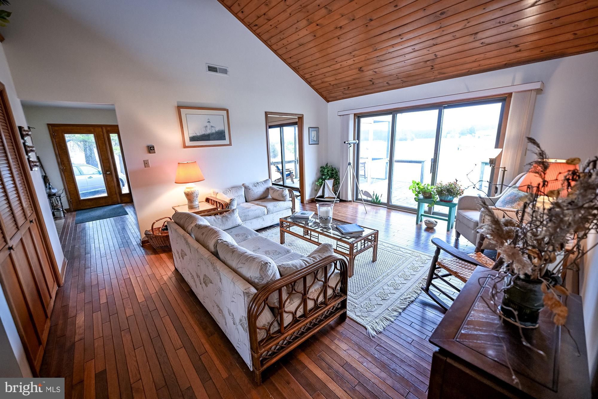 RIVERTON - Residential