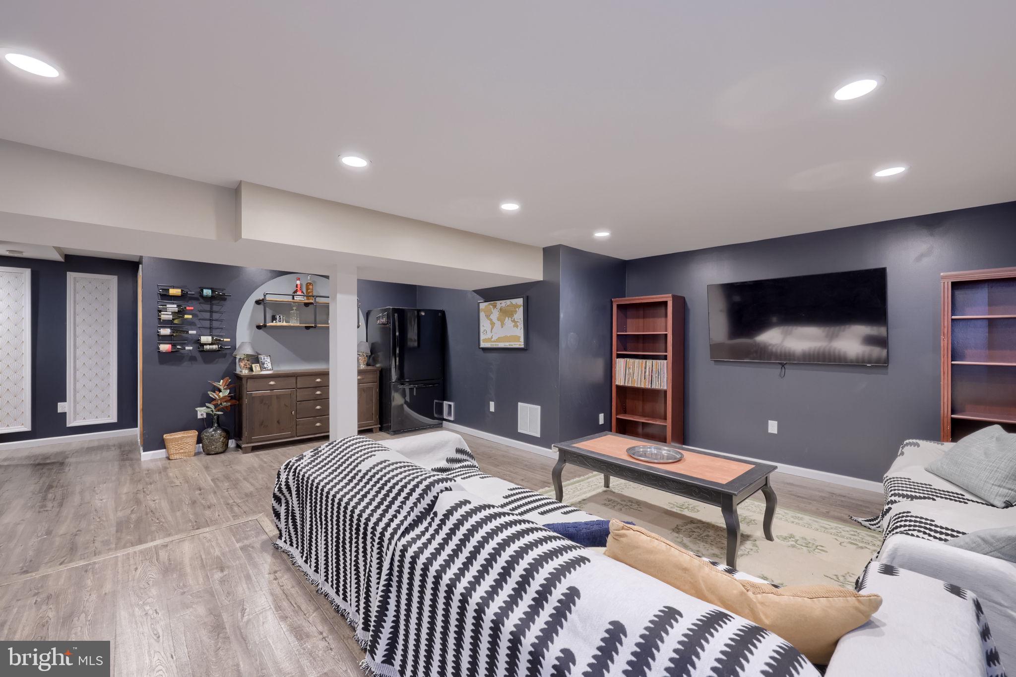CONESTOGA LANDING - Residential