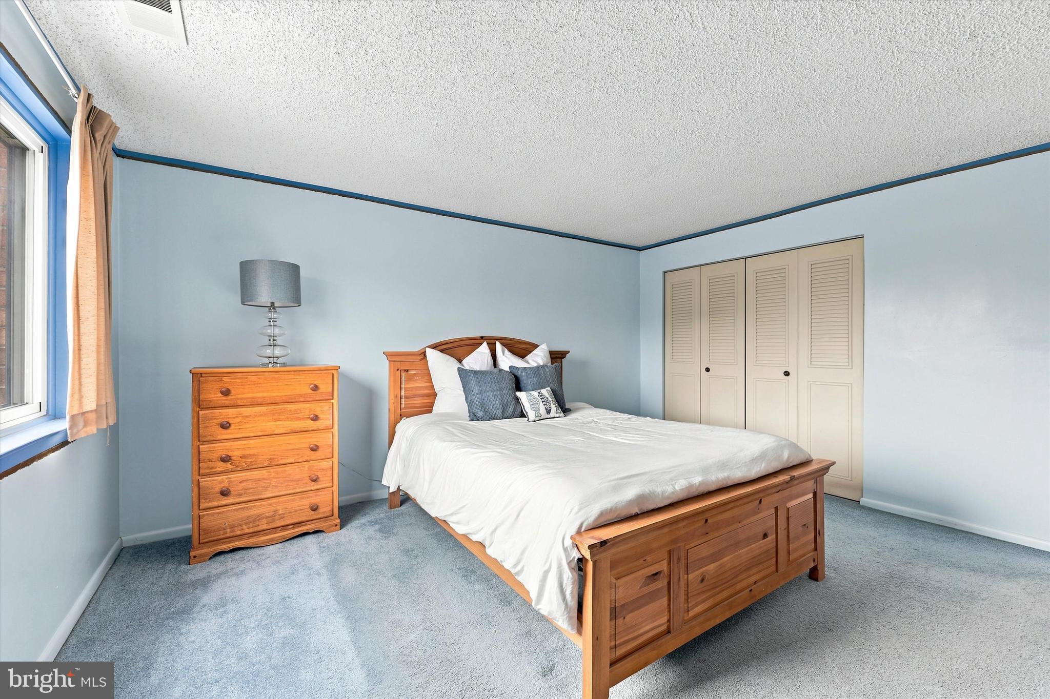 HOLLY HOUSE - Residential