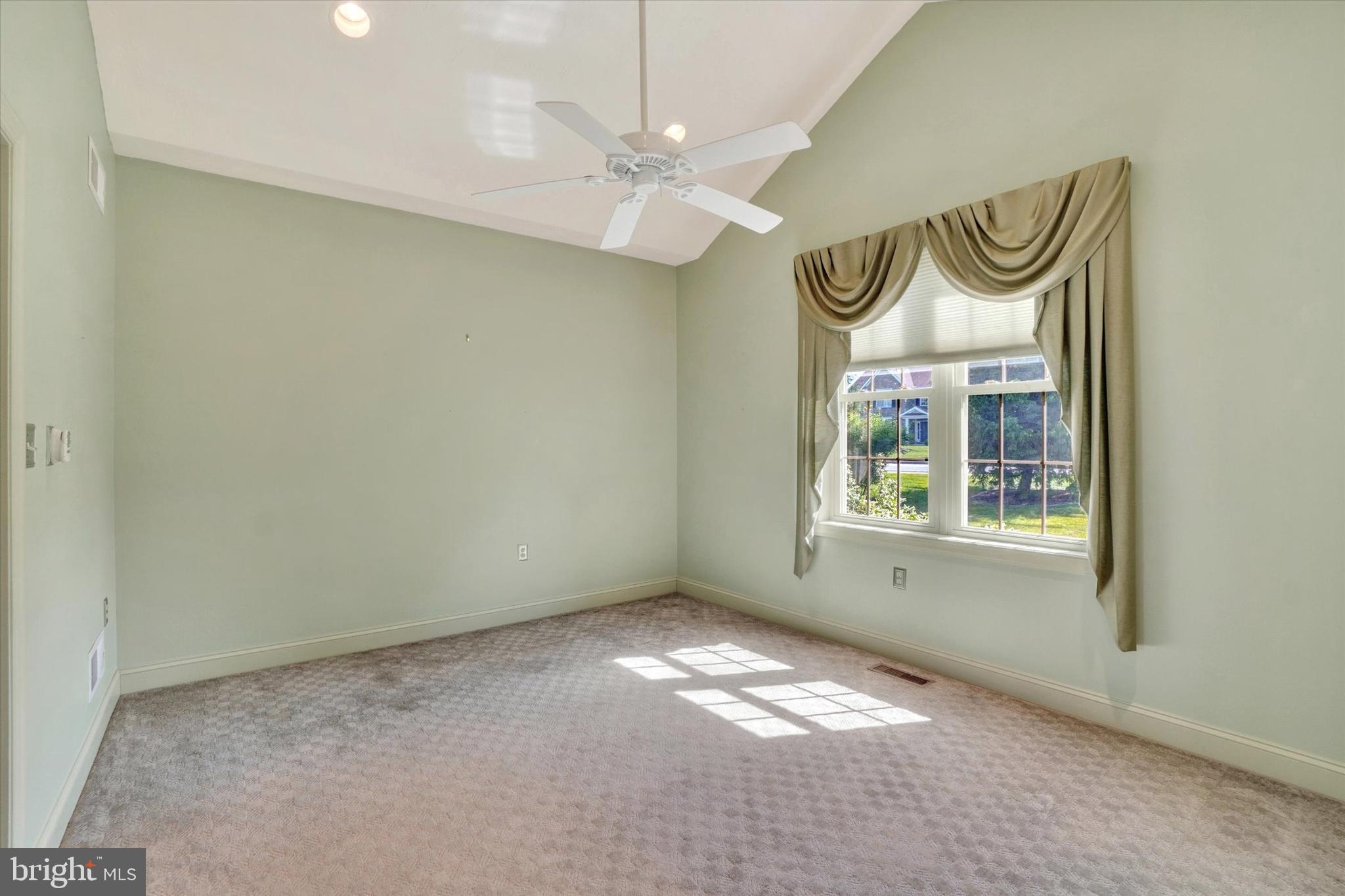 SPRINGWOOD - Residential