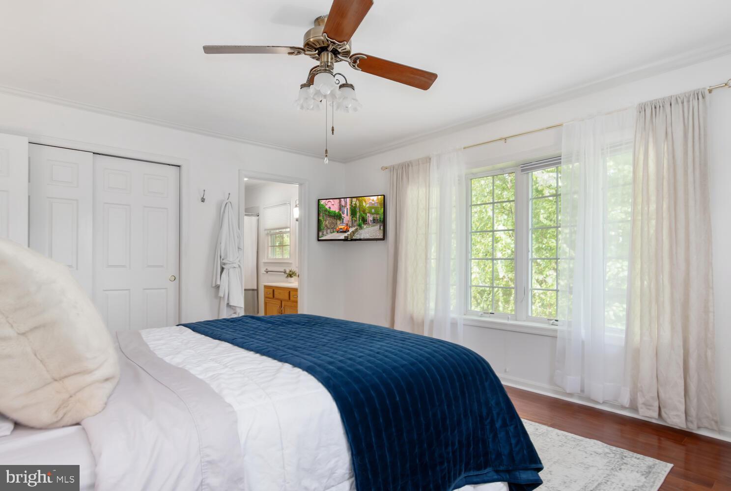 ROYAL OAK - Residential