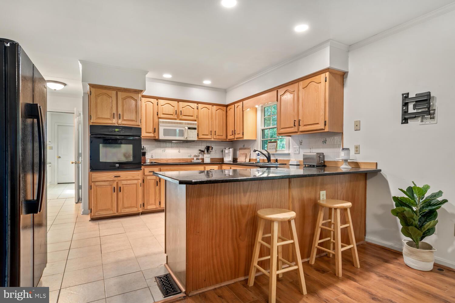 ROYAL OAK - Residential