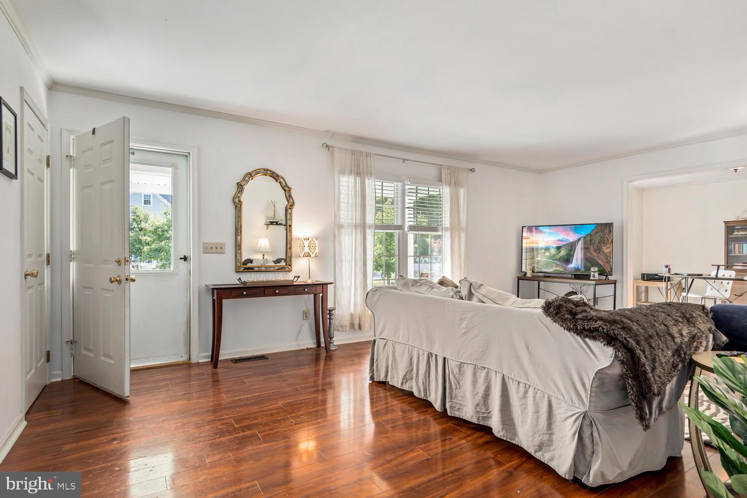 ROYAL OAK - Residential