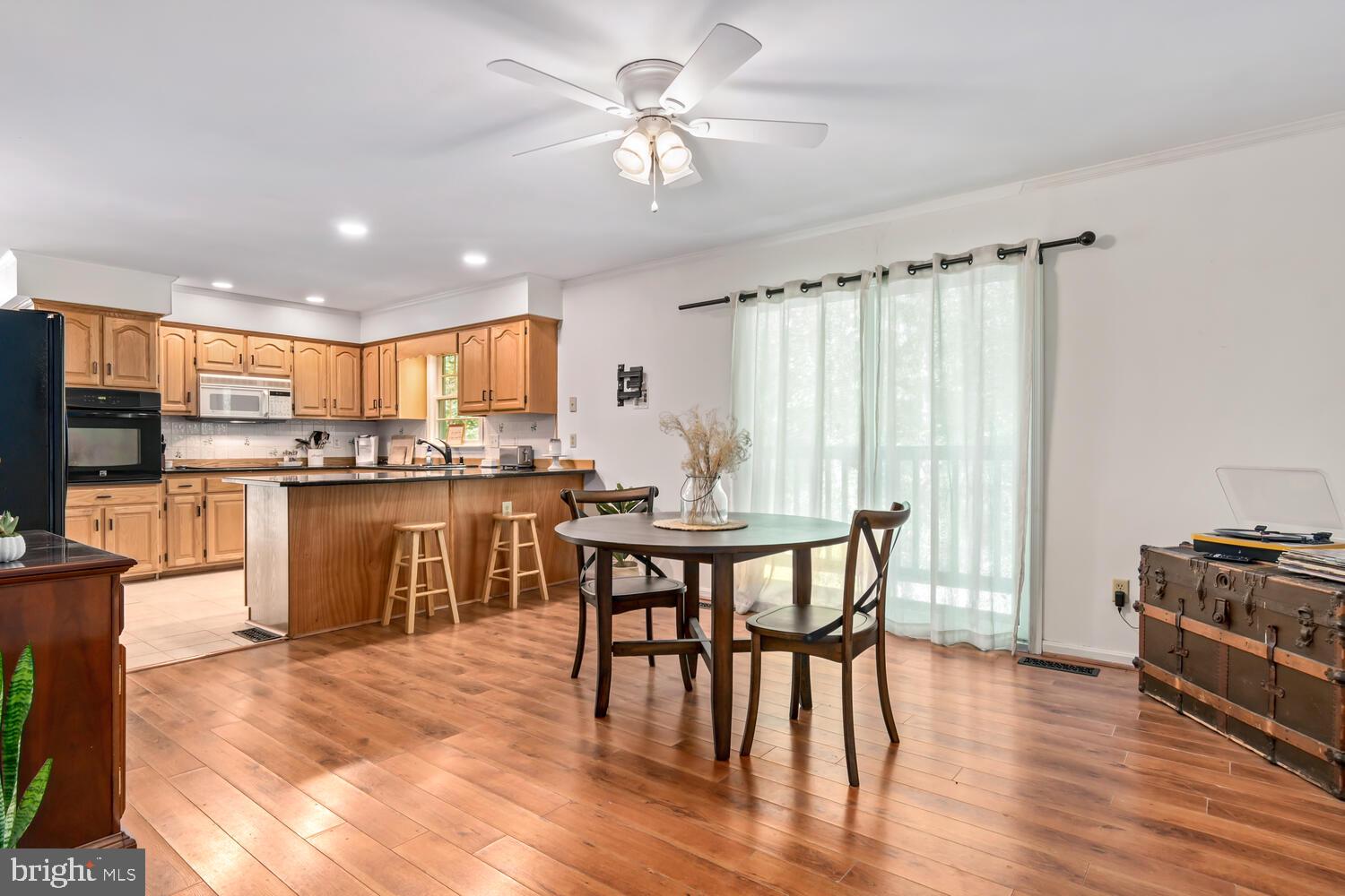ROYAL OAK - Residential