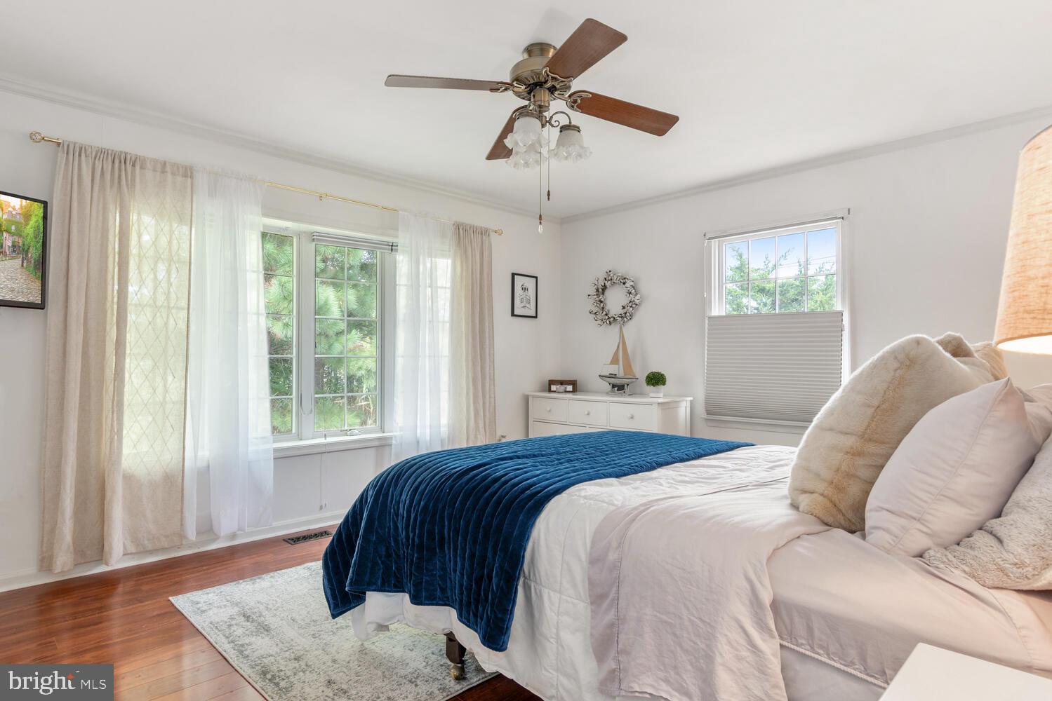 ROYAL OAK - Residential