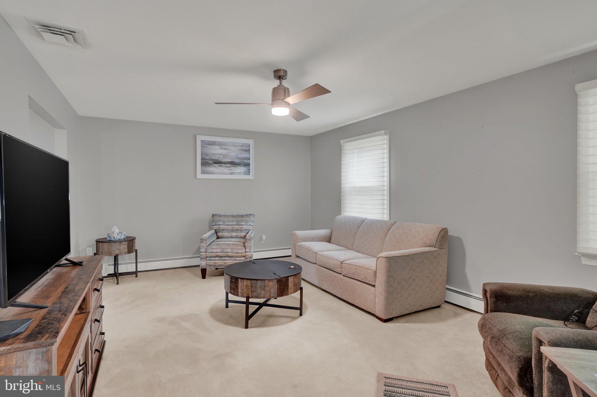THE OAKS - Residential