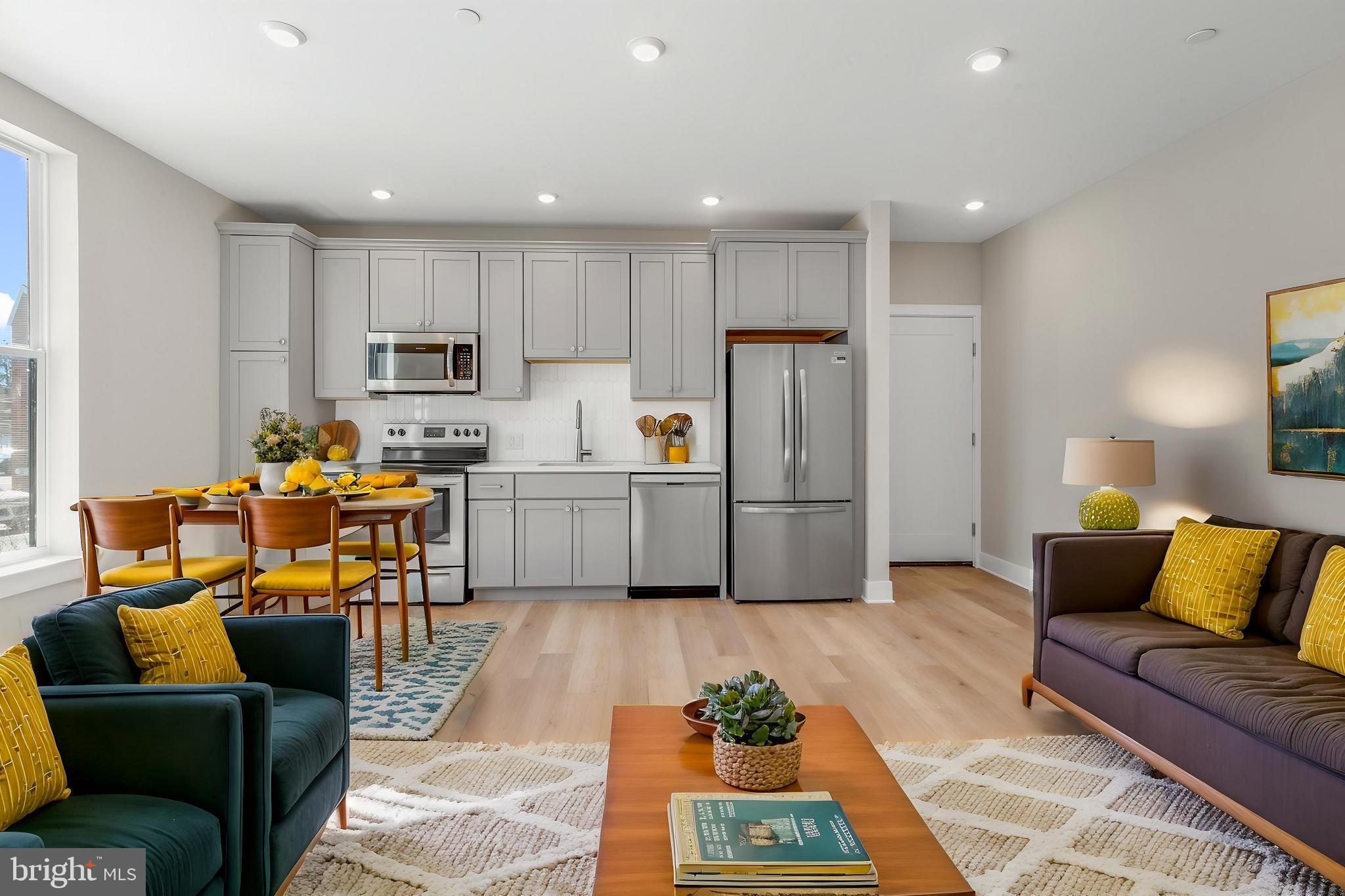 ROXBOROUGH - Residential Lease