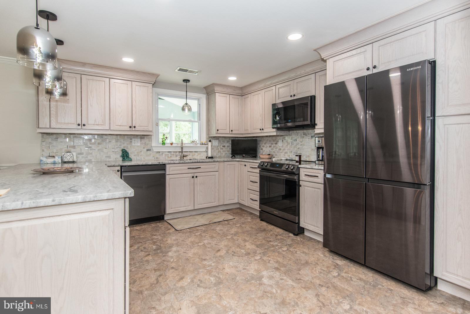GLEN ASHTON FARMS - Residential
