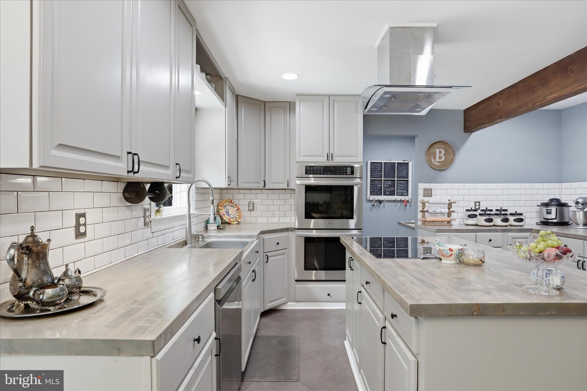 STONEBROOK FARMS - Residential