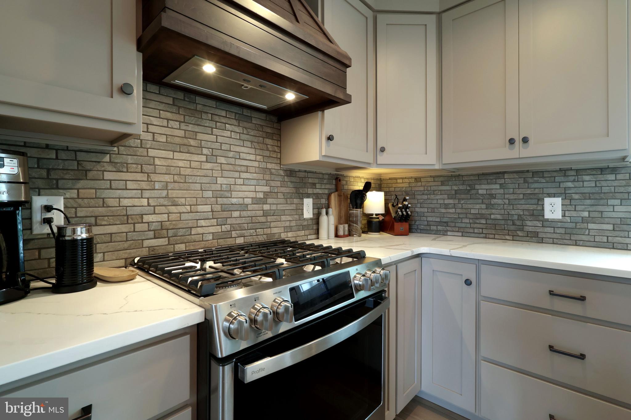 PARKVIEW HEIGHTS ESTATES - Residential