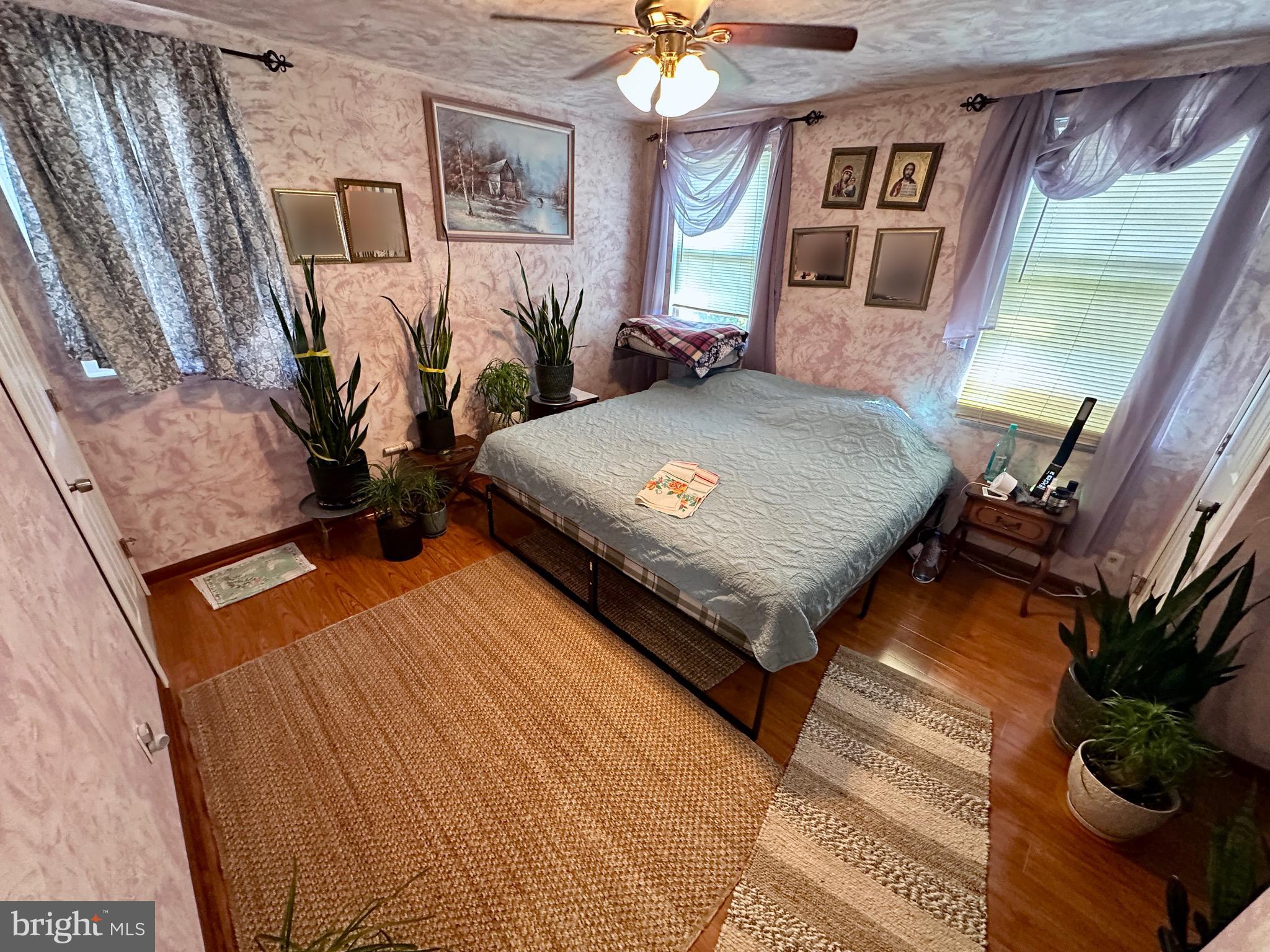 BELLS CORNER - Residential