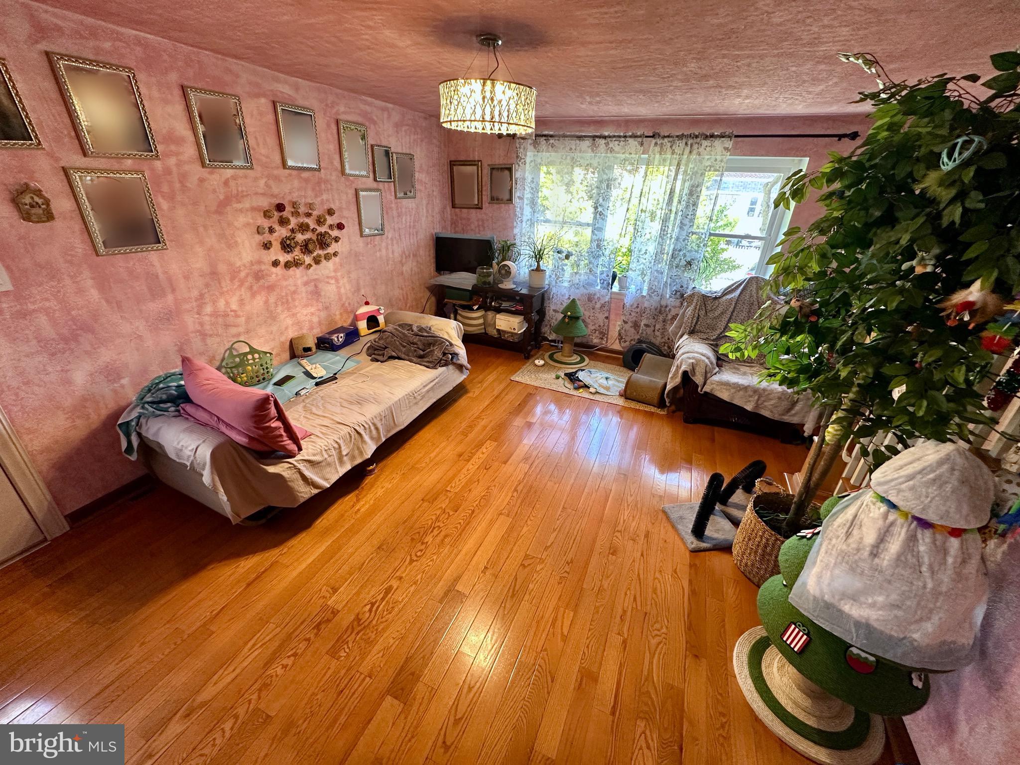 BELLS CORNER - Residential