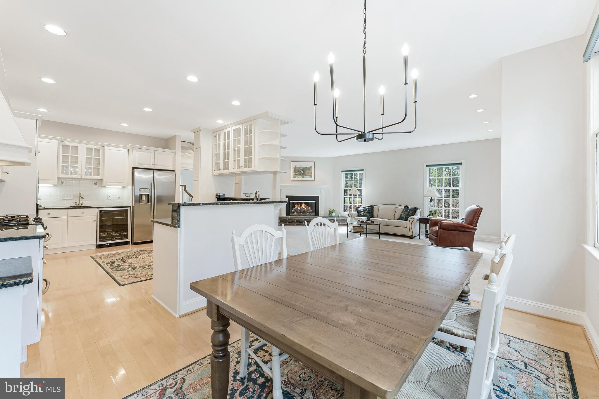 CREWS WOODS - Residential