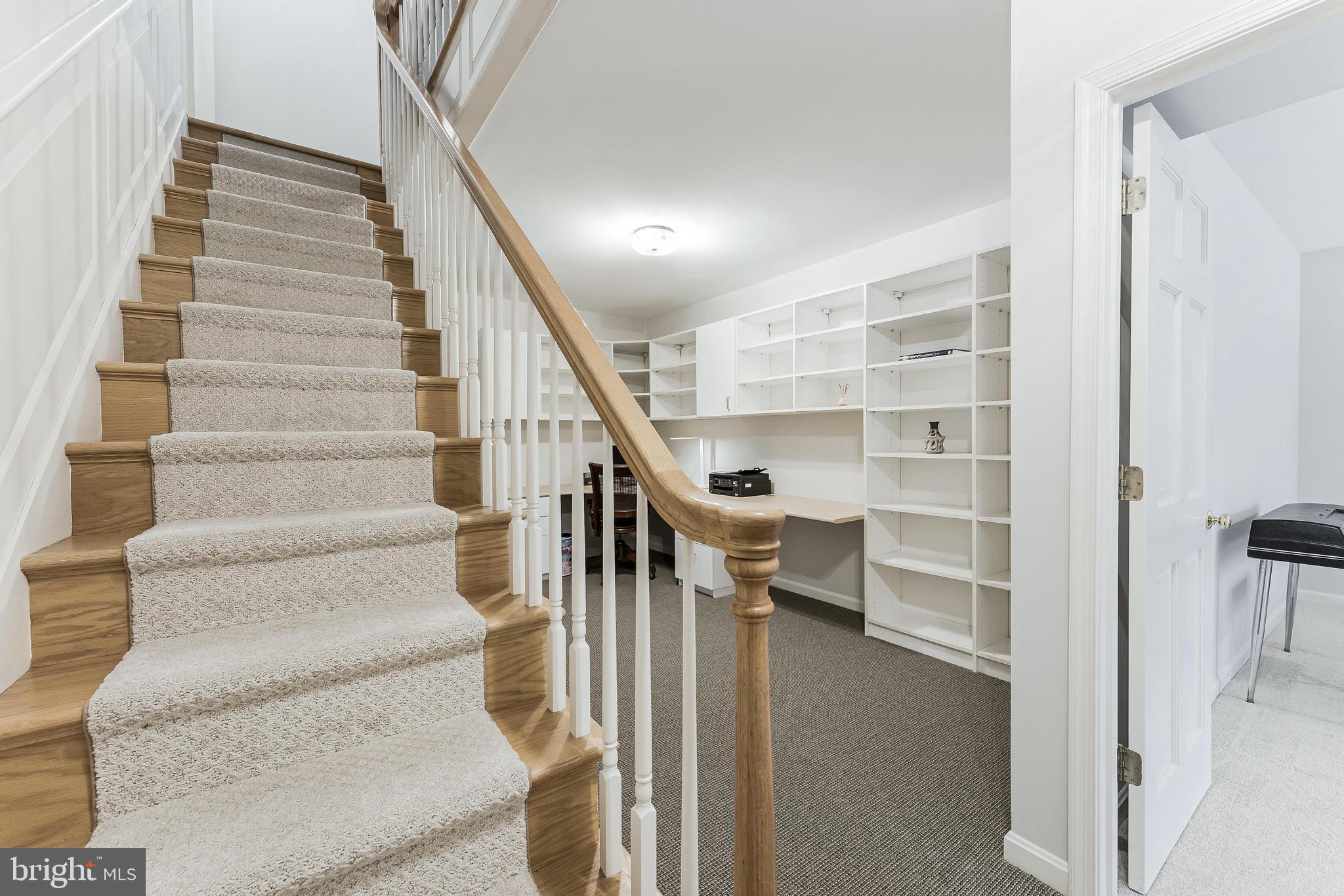 CREWS WOODS - Residential