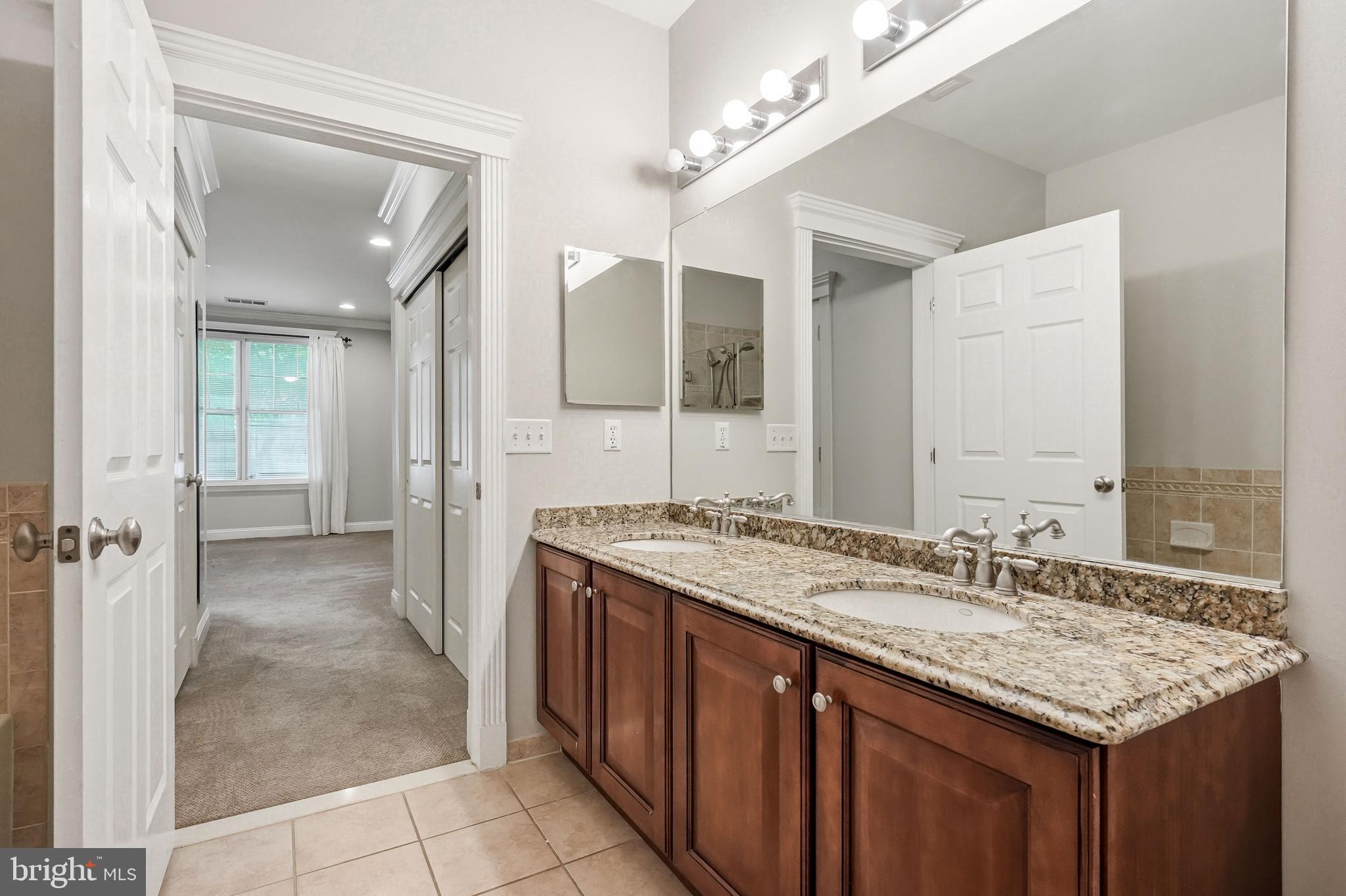 THE GRANDE AT RIVERVIEW - Residential