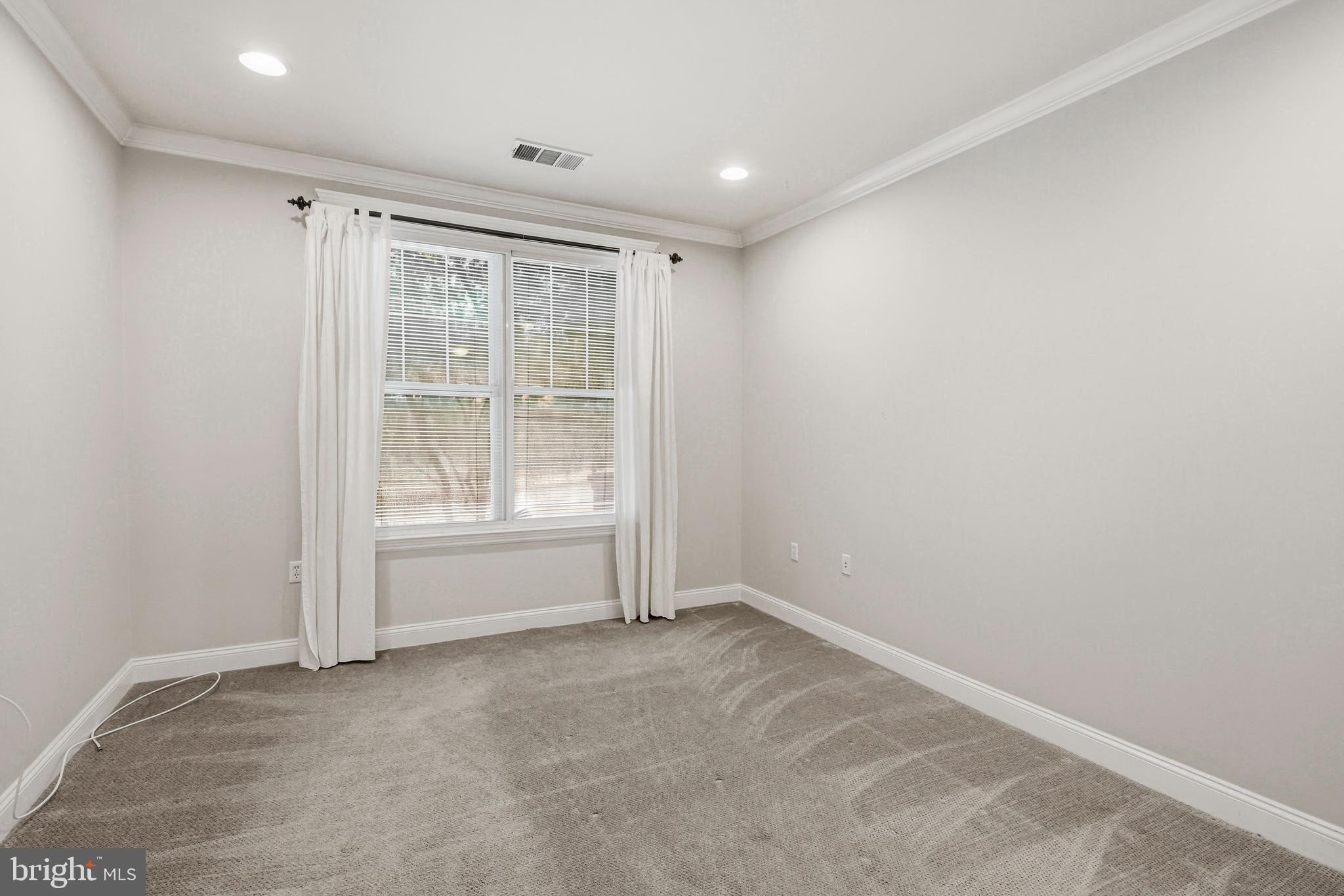 THE GRANDE AT RIVERVIEW - Residential