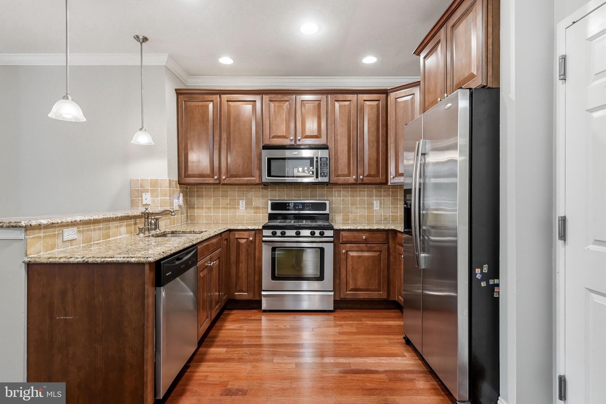 THE GRANDE AT RIVERVIEW - Residential