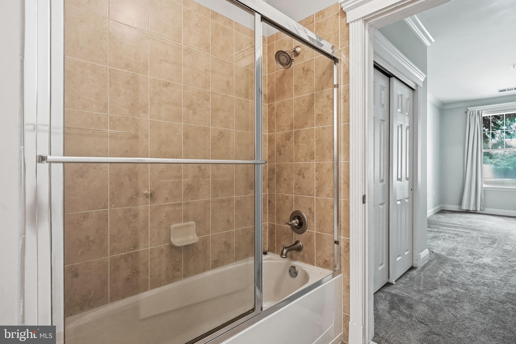 THE GRANDE AT RIVERVIEW - Residential