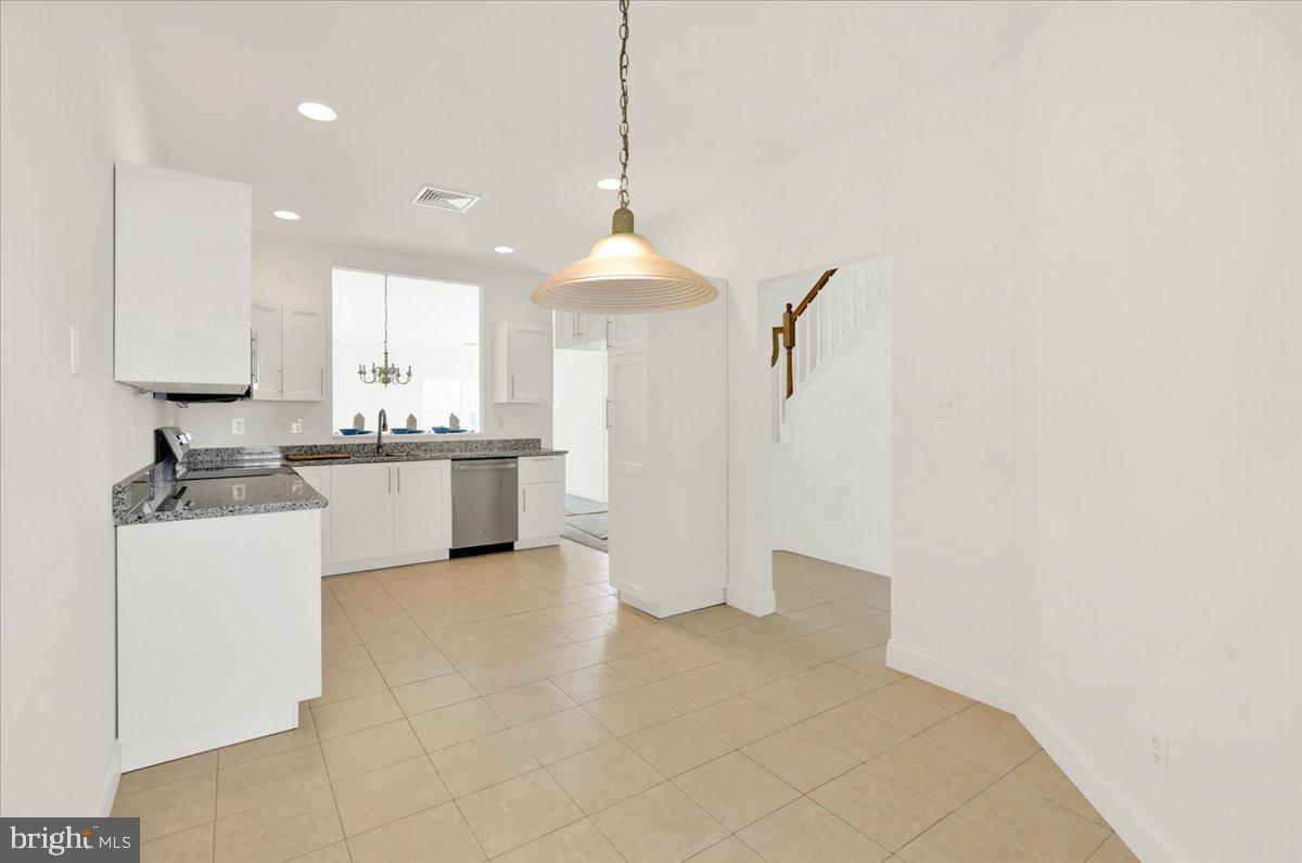 OAK HILL - Residential