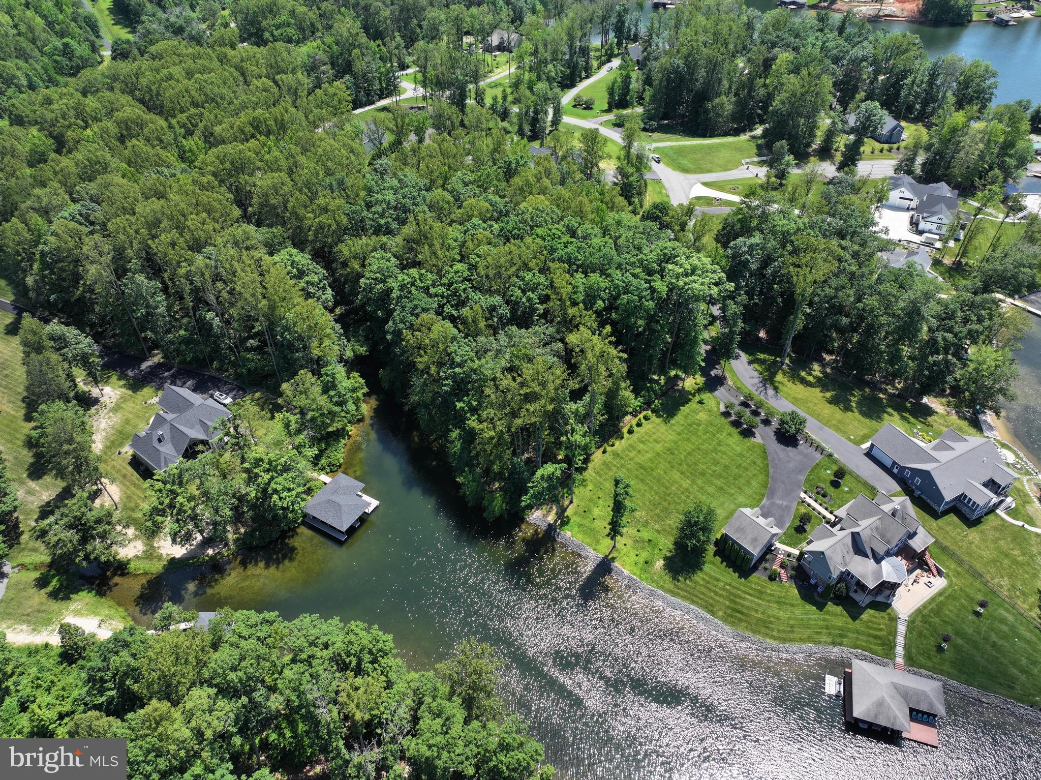 MILL RUN - Land