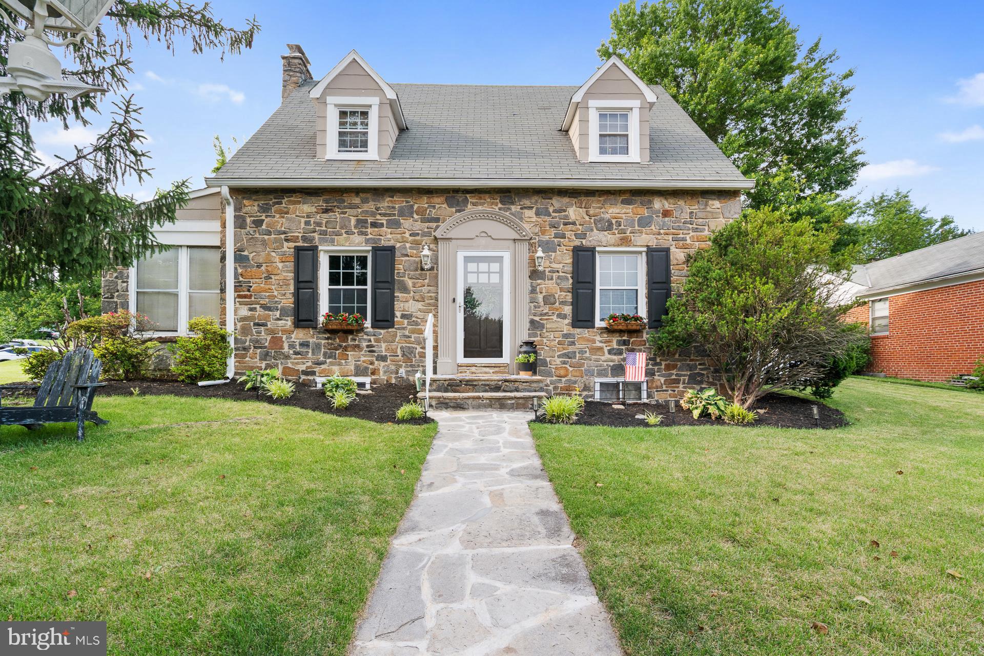 KENSINGTON - Residential