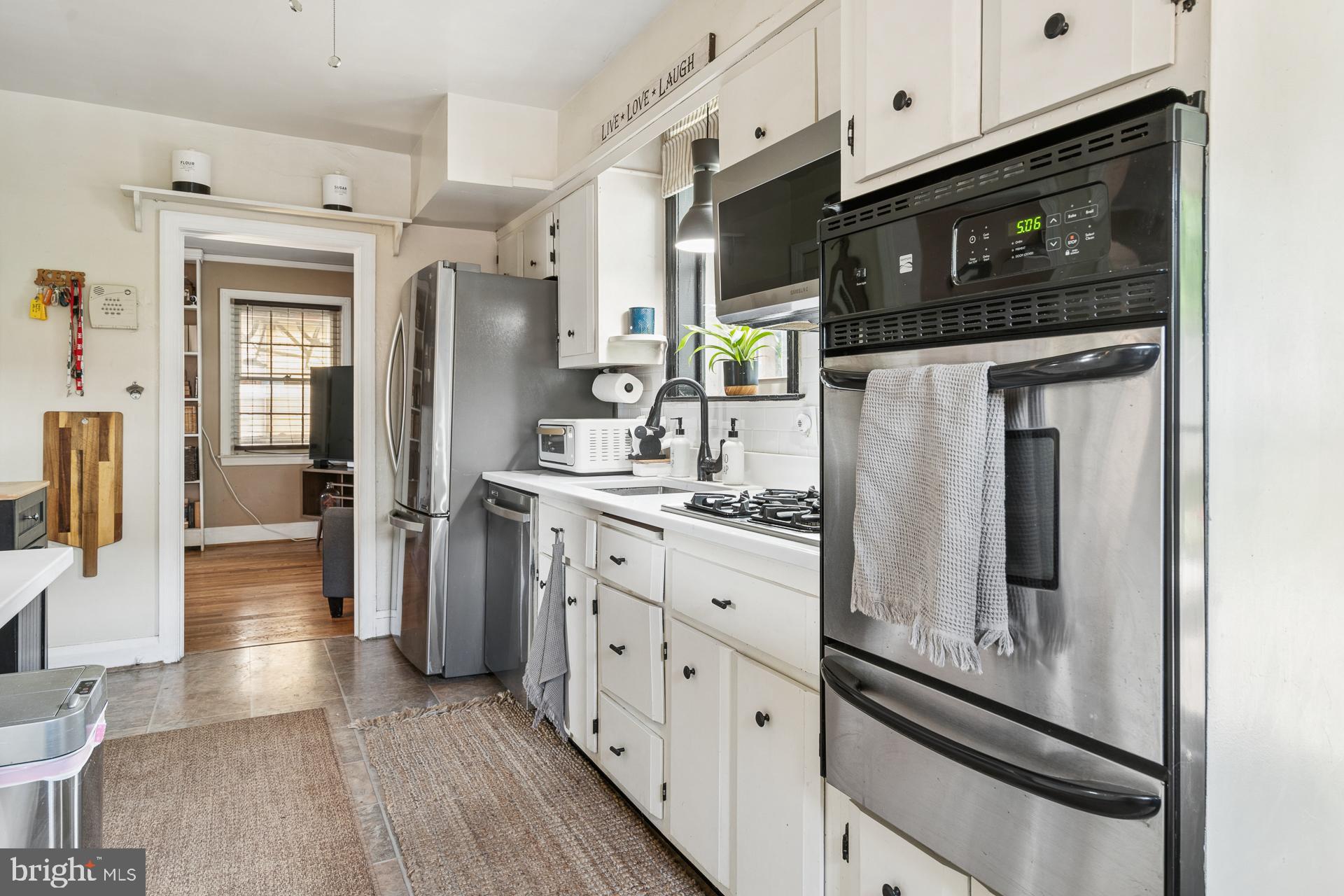 KENSINGTON - Residential