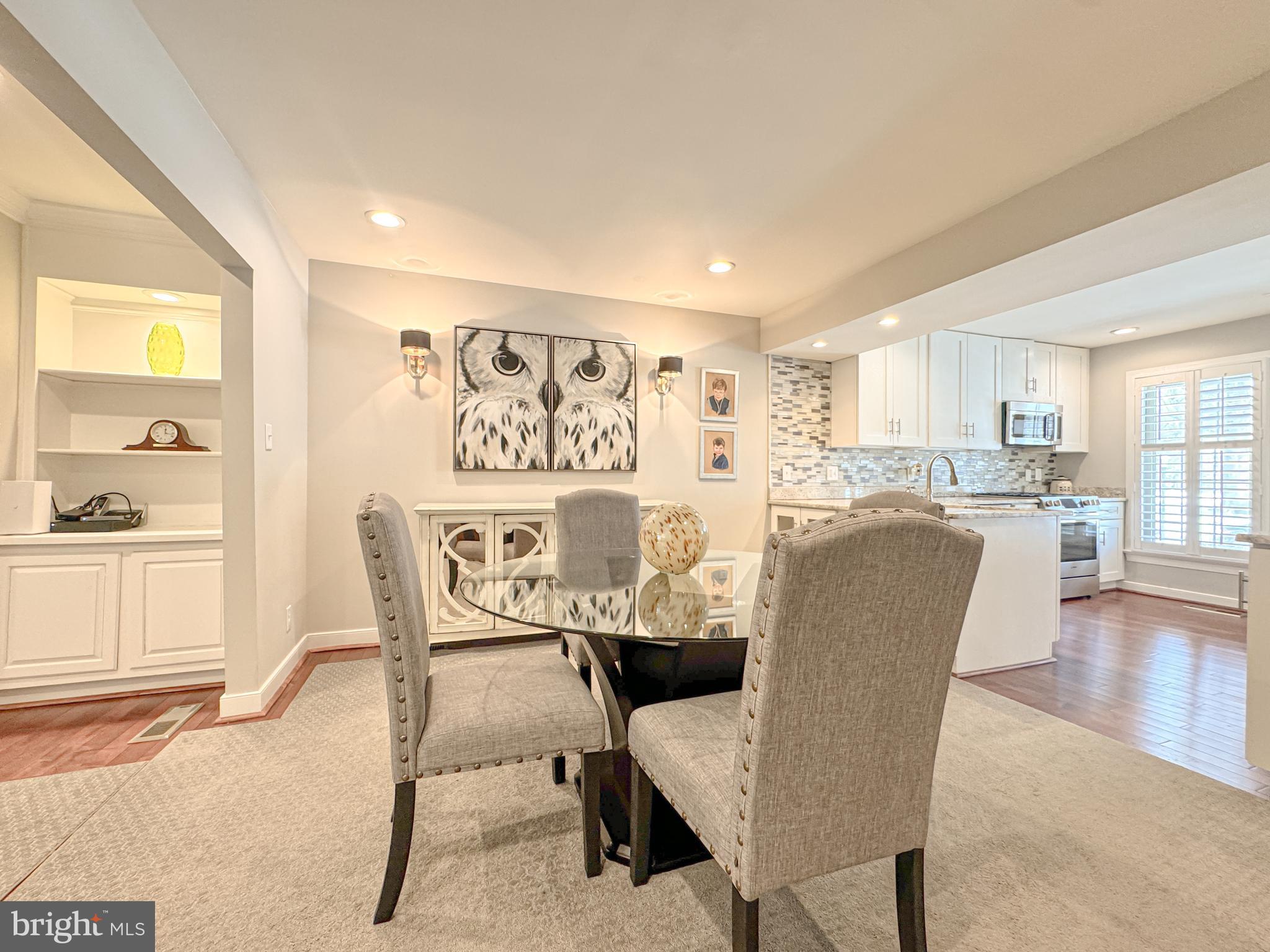 KENMORE TOWNHOME - Residential