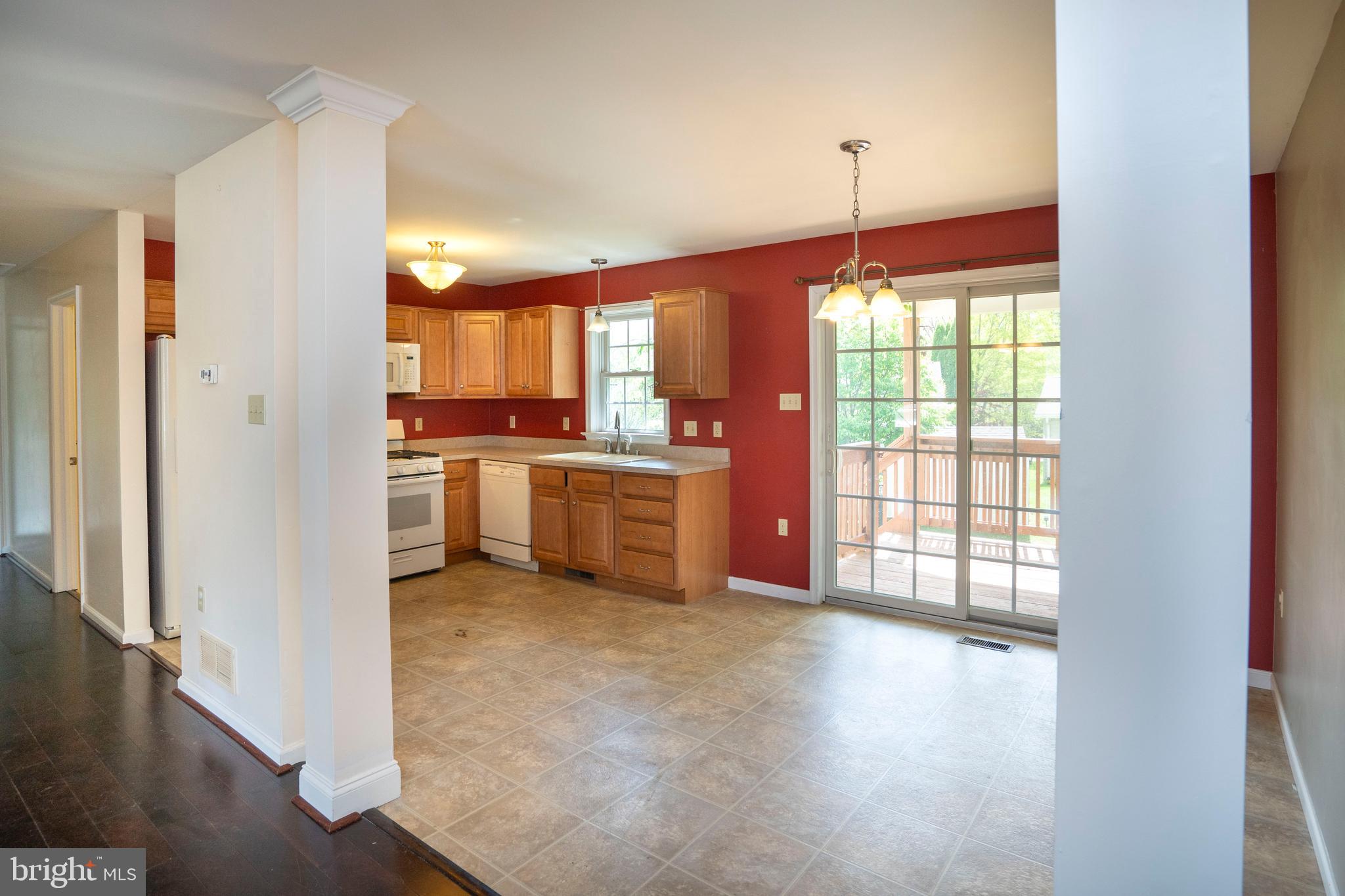 WHISPER RIDGE - Residential