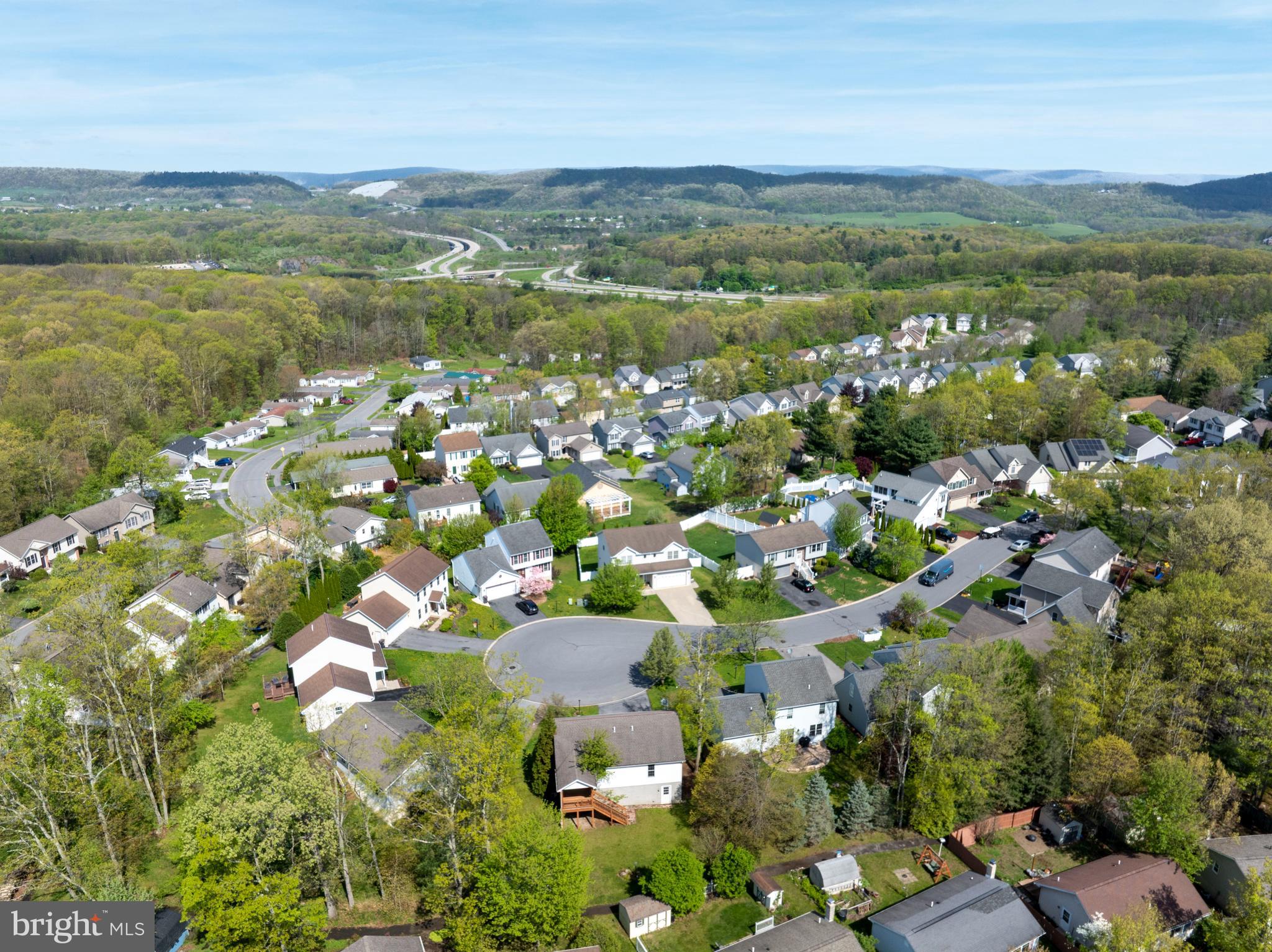 WHISPER RIDGE - Residential