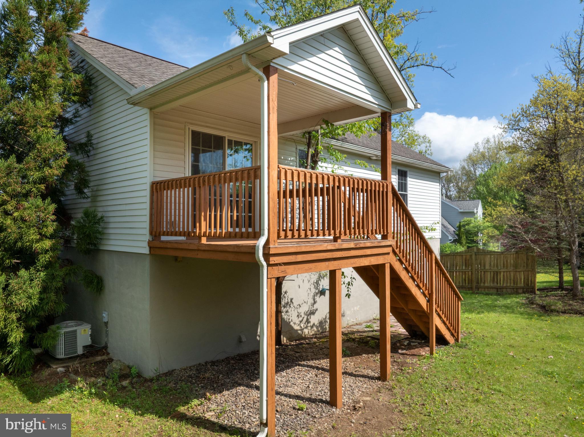 WHISPER RIDGE - Residential